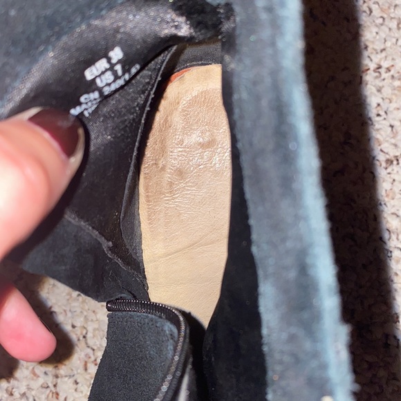 HM Booties - Picture 3 of 3